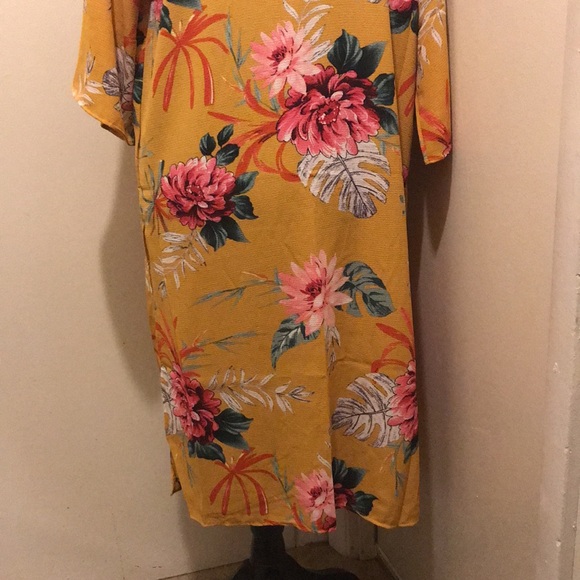 Floral Yellow Kimono Cardigan Size Small - Picture 6 of 11